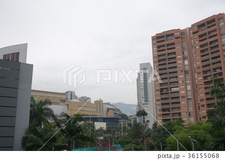 コロンビア　メデジンの街並み 36155068