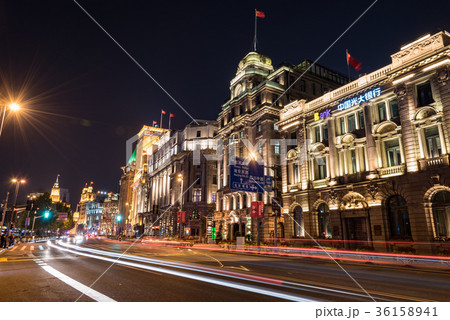 中国・上海の外灘夜景 36158941