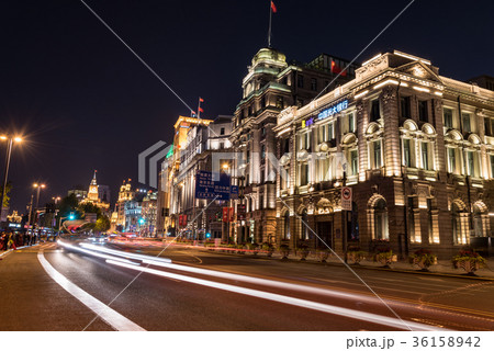 中国・上海の外灘夜景 36158942