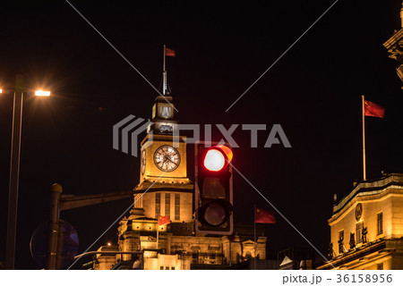 中国・上海の外灘夜景 36158956