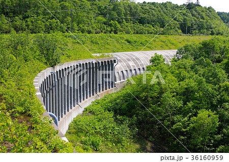 道道998号古平神恵内線の当丸峠付近の覆道。 36160959