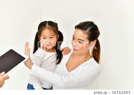 Family members are refusing to use the phone. Family members are refusing to use the phone. 36162665