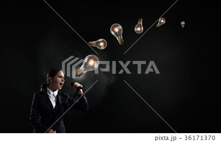 Woman speaker Woman speaker 36171370