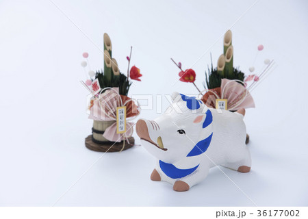 亥の人形とミニ門松 亥の人形とミニ門松 36177002