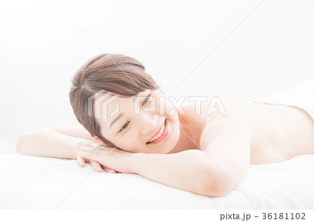 エステ ビューティー ビューティ 女性 美容 エステサロン スキンケア 若い女性 エステ ビューティー ビューティ 女性 美容 エステサロン スキンケア 若い女性 36181102