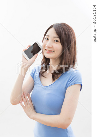 若い女性 スマートフォン 若い女性 スマートフォン 36181154