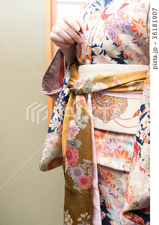 着付け  着付け  36181907