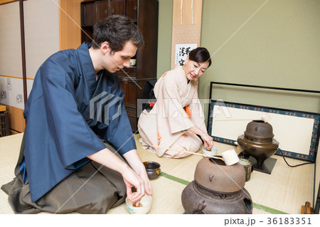 インバウンドツーリスト　文化体験　茶道　 36183351