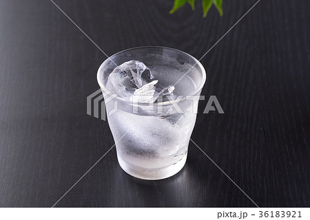 焼酎 36183921