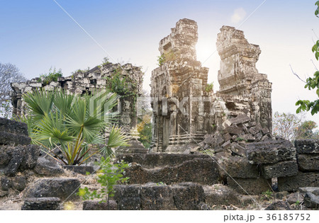 Siem Reap, Cambodia... Siem Reap, Cambodia... 36185752