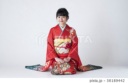 着物の女性 ポートレートの写真素材 [36189442] - PIXTA