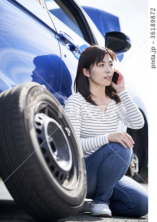 カートラブルにあうドライバー 36189872
