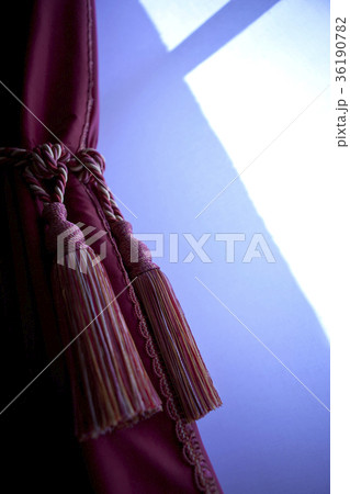Curtain and trimmings 36190782