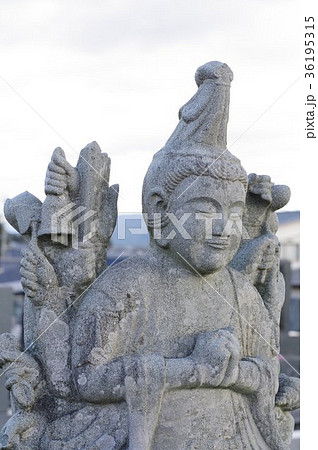 信州の文化財　名工　守屋貞治の石仏　福沢家の准胝観音菩薩　半身（駒ヶ根市福岡）貞治仏の傑作 36195315