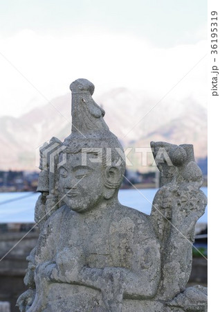 信州の文化財 名工 守屋貞治の石仏 福沢家の准胝観音菩薩 半身(駒ヶ根市福岡)貞治仏の傑作 信州の文化財 名工 守屋貞治の石仏 福沢家の准胝観音菩薩 半身(駒ヶ根市福岡)貞治仏の傑作 36195319