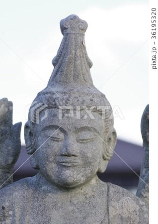 信州の文化財 名工 守屋貞治の石仏 福沢家の准胝観音菩薩 頭部(駒ヶ根市福岡)貞治仏の傑作 信州の文化財 名工 守屋貞治の石仏 福沢家の准胝観音菩薩 頭部(駒ヶ根市福岡)貞治仏の傑作 36195320