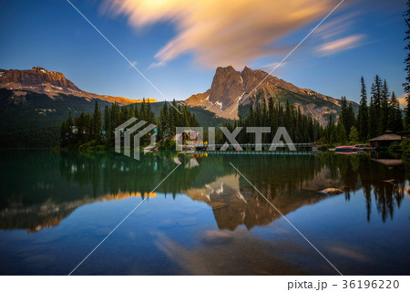 Sunset over Emerald Lake in Yoho National Park 36196220