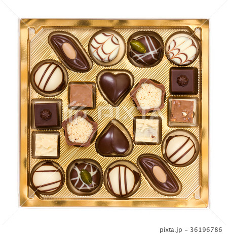 Set of chocolates in box 36196786