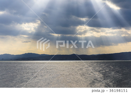 宍道湖の光芒 36198151