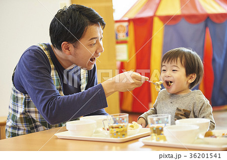 企業内保育 給食 企業内保育 給食 36201541