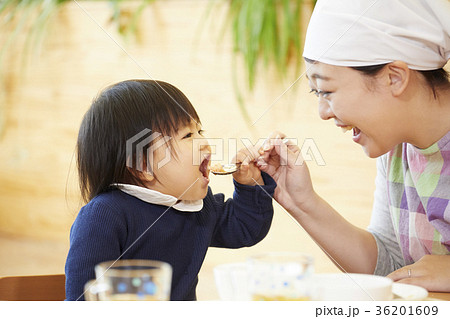 企業内保育 給食 企業内保育 給食 36201609