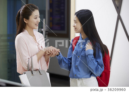 10代 感情 教師 36209960