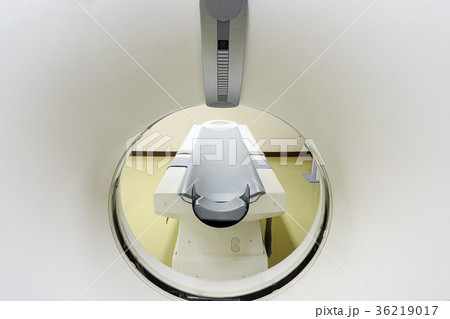 a computer tomography (CT) a computer tomography (CT) 36219017