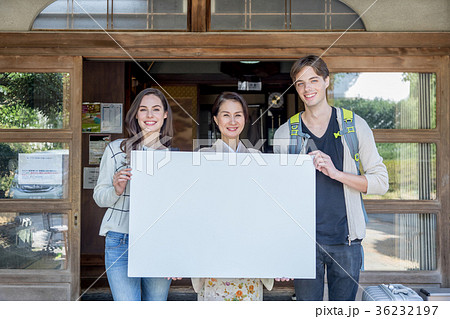インバウンドツーリスト　女将　旅館　宿泊 36232197