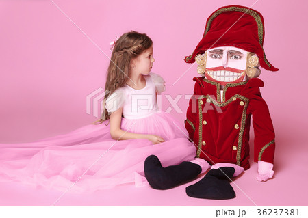 The beauty ballerina with nutcracker 36237381