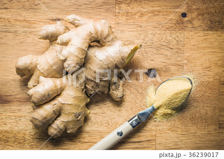 Dried and fresh ginger root. Dried and fresh ginger root. 36239017