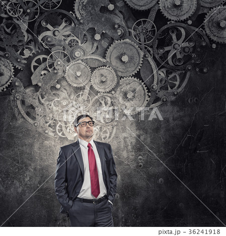 Confident businessman 36241918