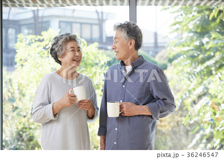 高齢者 老人 笑顔 36246547