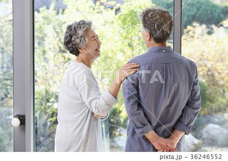 高齢者 老人 夫婦 36246552