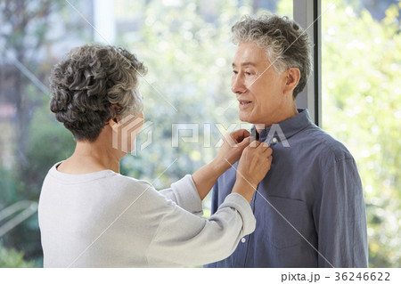 高齢者 老人 ボタン 36246622