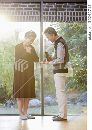 高齢者 老人 夫婦 36246715