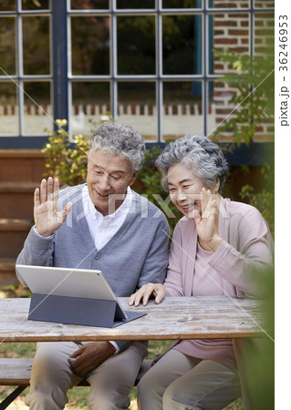 高齢者 老人 夫婦 36246953