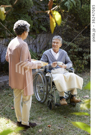 高齢者 老人 夫婦 36247085