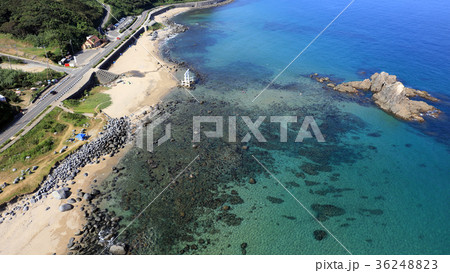 福岡県糸島市志摩桜井 夏の二見ヶ浦夫婦岩 36248823