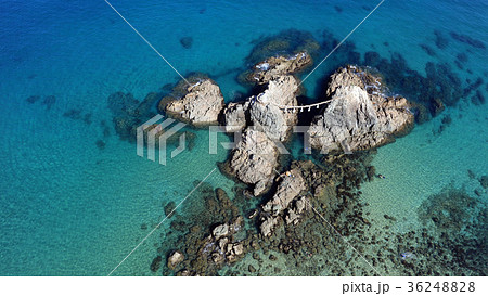 福岡県糸島市志摩桜井 夏の二見ヶ浦夫婦岩 36248828