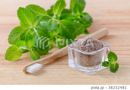 alternative natural toothpaste clay, ash and wood 36252481