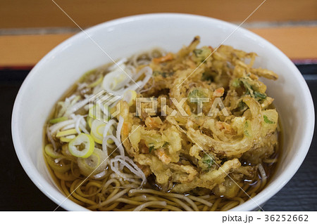 かき揚げそば 36252662