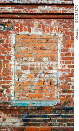 The brick wall, the window is bricked, the old The brick wall, the window is bricked, the old 36252870