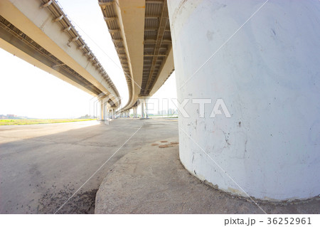view under the big bridge 36252961