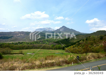 蒜山大山スカイライン鬼女台からの大山南壁と烏ヶ山 36260049