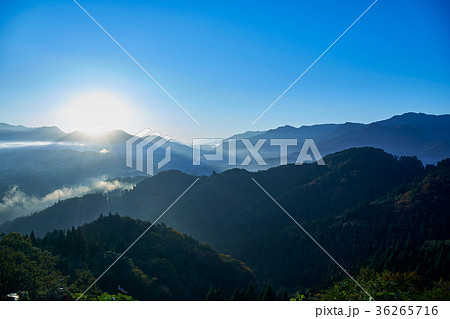 国見ヶ丘からの夜明け 国見ヶ丘からの夜明け 36265716