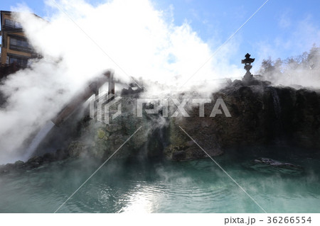 草津温泉　湯畑 36266554