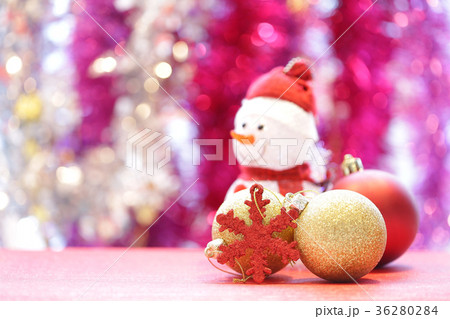 Christmas glitter ball and snow man Christmas glitter ball and snow man 36280284