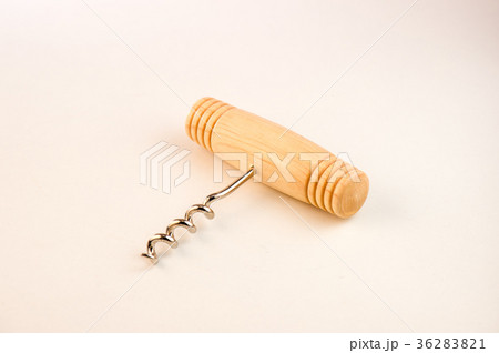 Vintage corkscrew isolated on withe background 36283821