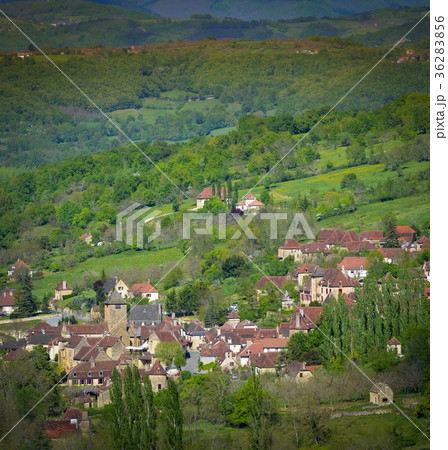 french village chateau limargue autoire france  36283856