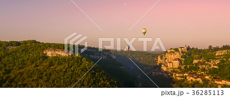 Rocamadour villagefrance at sunrise 36285113